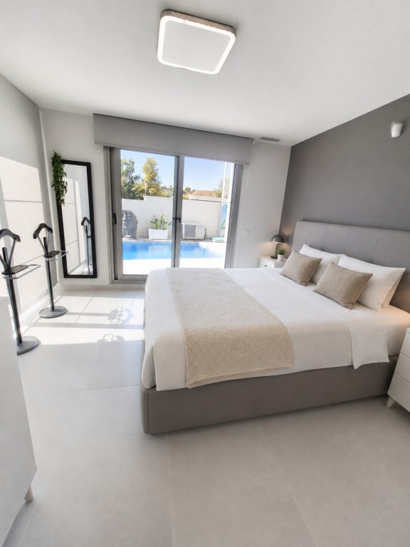Bedroom in villa for sale in San Miguel de Salinas