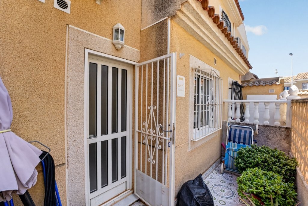 Pool area in terraced for sale in Torrevieja