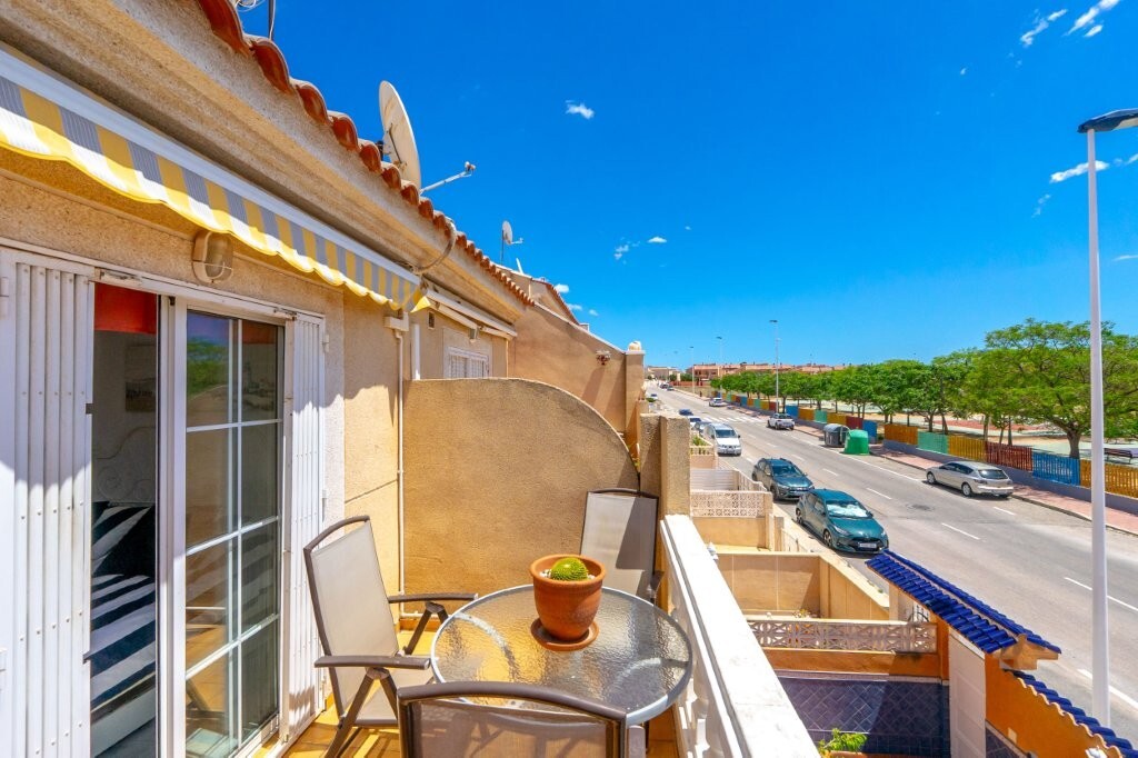 Master bedroom in terraced for sale in Torrevieja