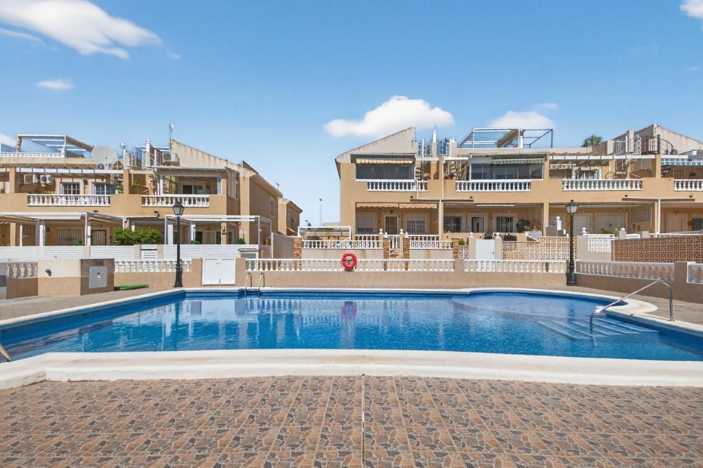 Kitchen in terraced for sale in Torrevieja