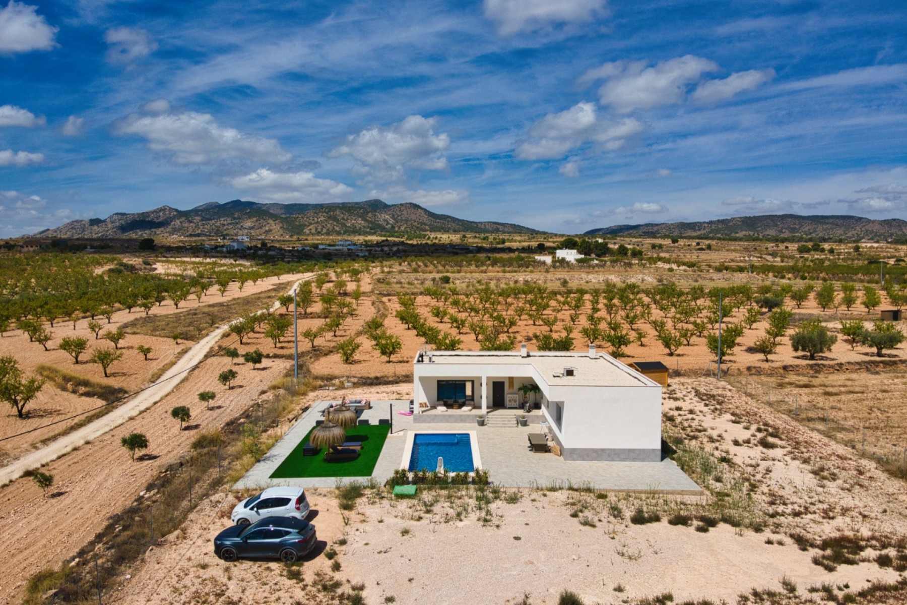 Master bedroom in villa for sale in Pinoso