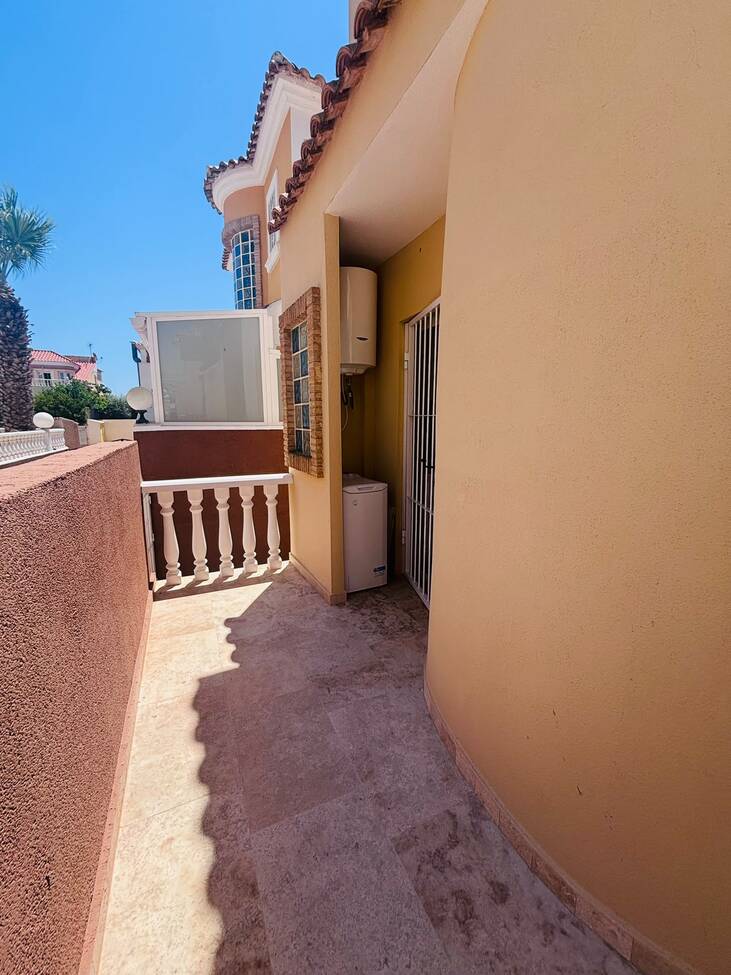 Exterior view in villa for sale in Villamartin