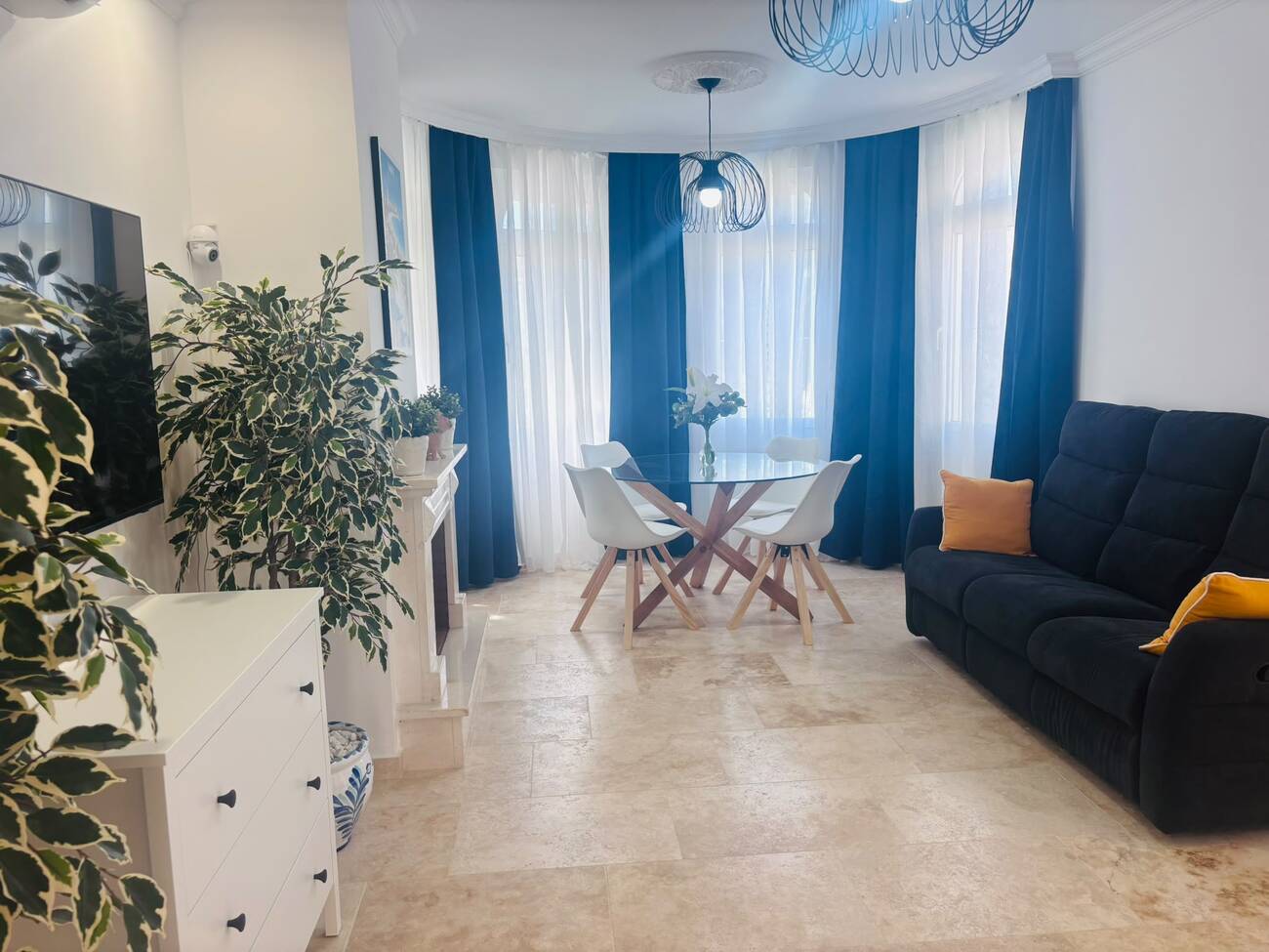 Pool area in villa for sale in Villamartin