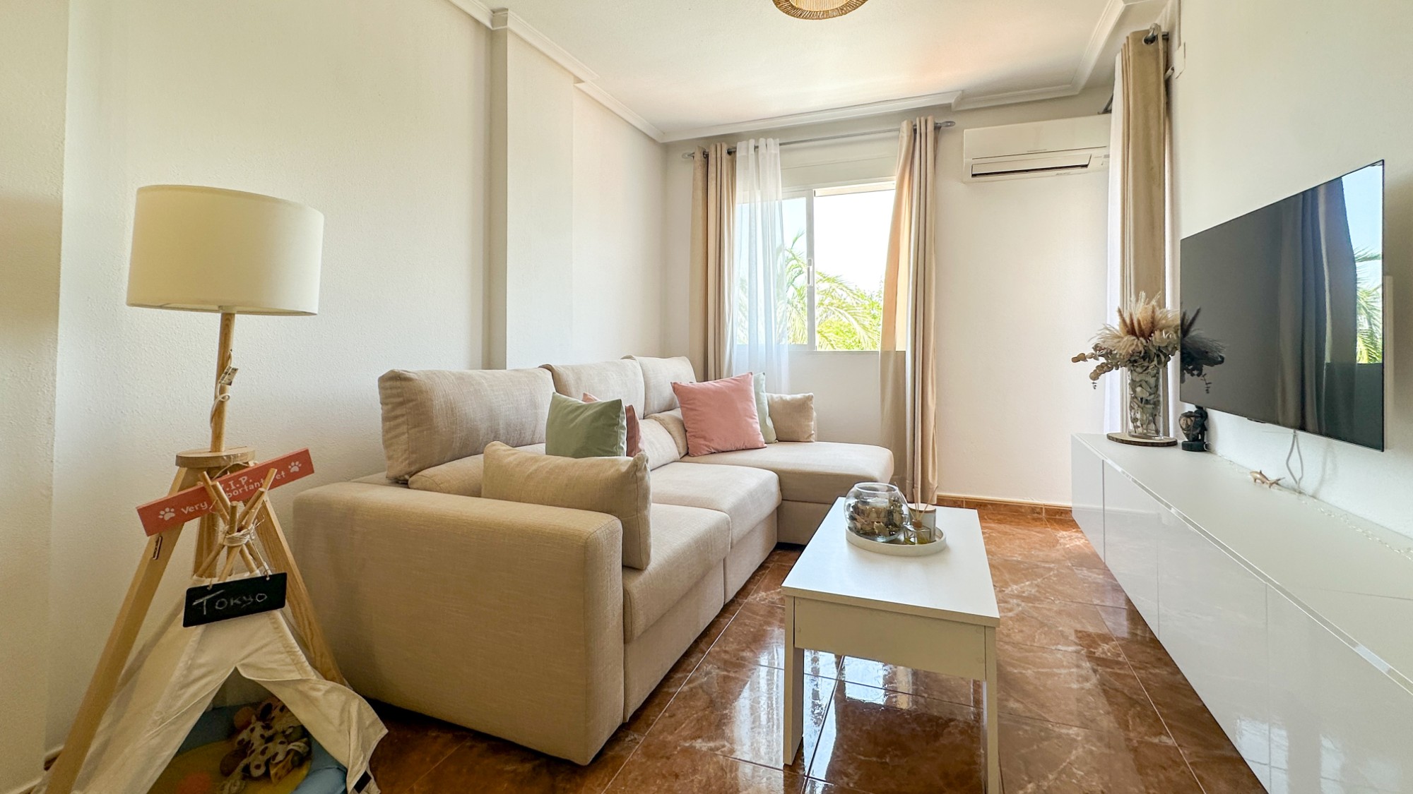 Dining area in apartment for sale in Guardamar del Segura