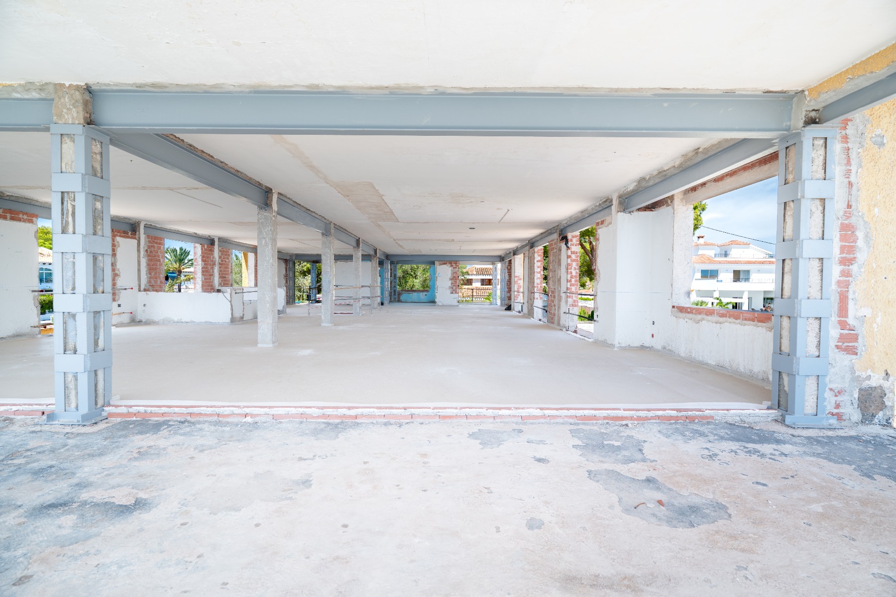Terrace in villa for sale in Cabo Roig