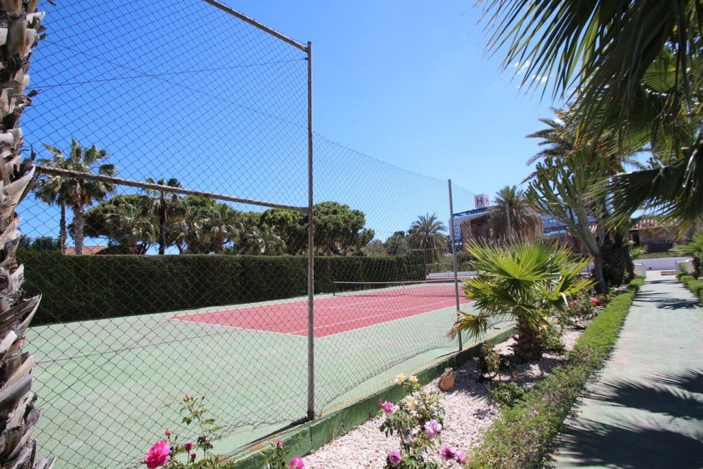 Master bedroom in bungalow for sale in Torrevieja