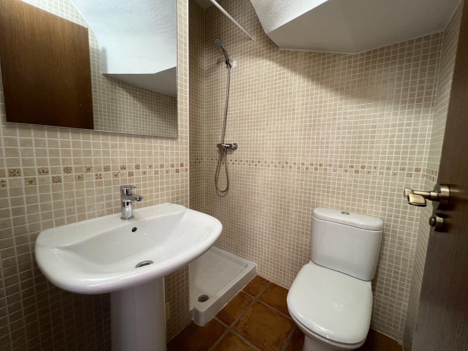 Master bedroom in villa for sale in Algorfa