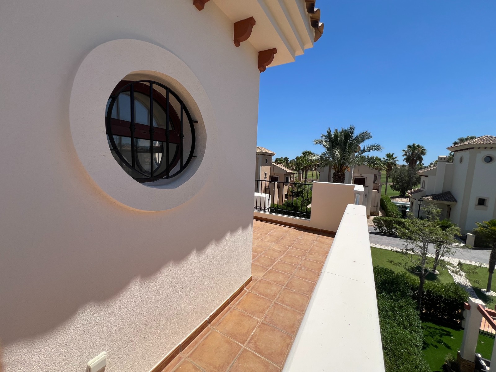 Bathroom in villa for sale in Algorfa