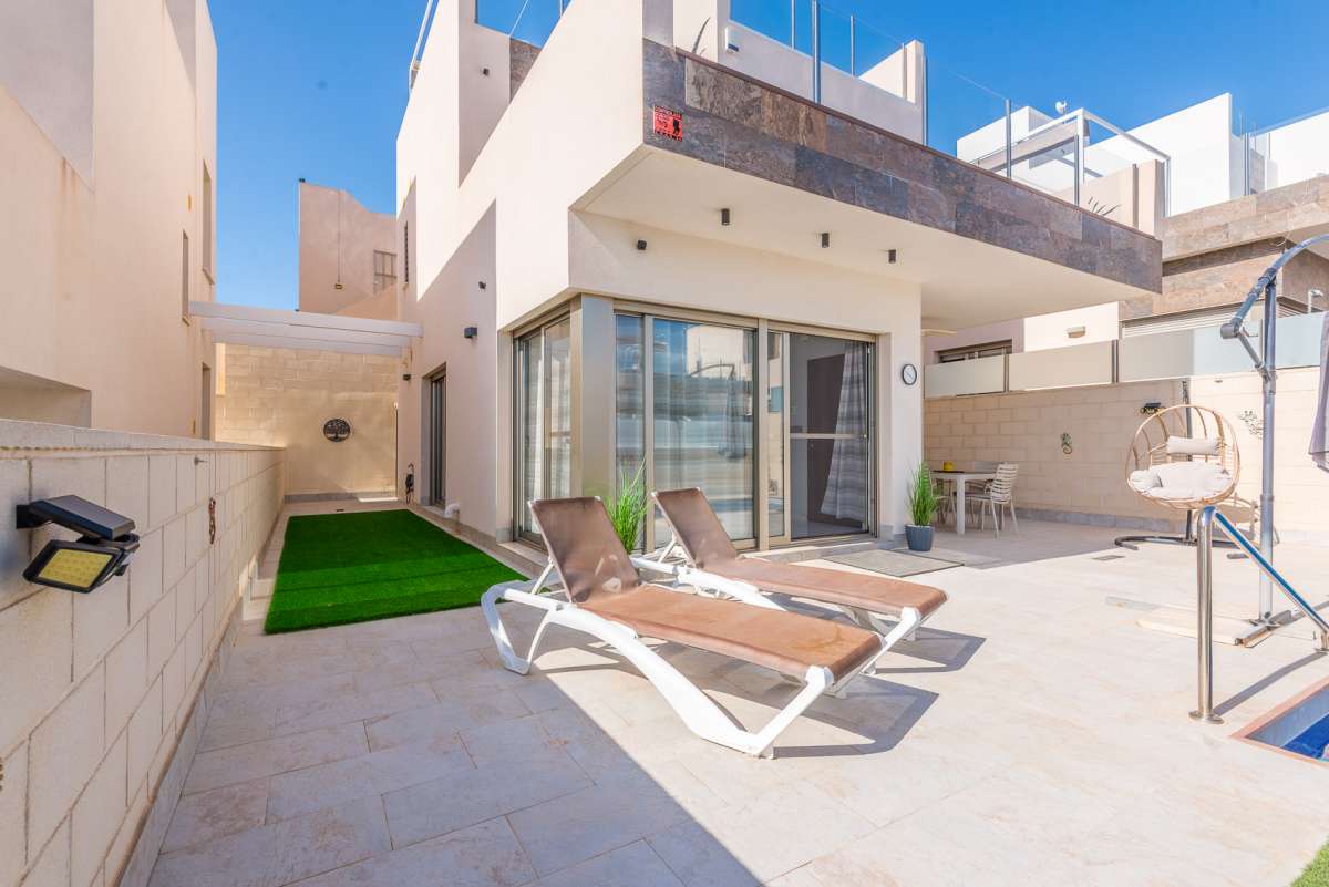 Living room in villa for sale in Orihuela Costa
