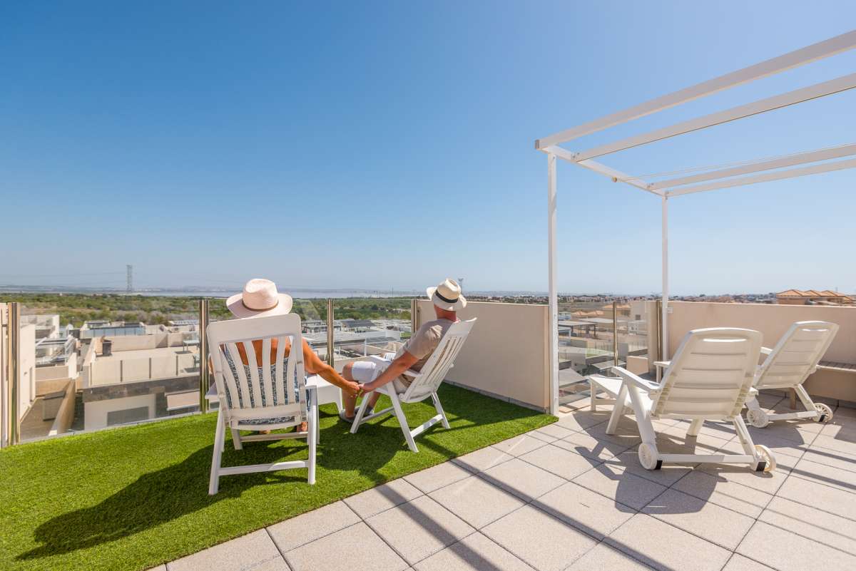 Kitchen in villa for sale in Orihuela Costa
