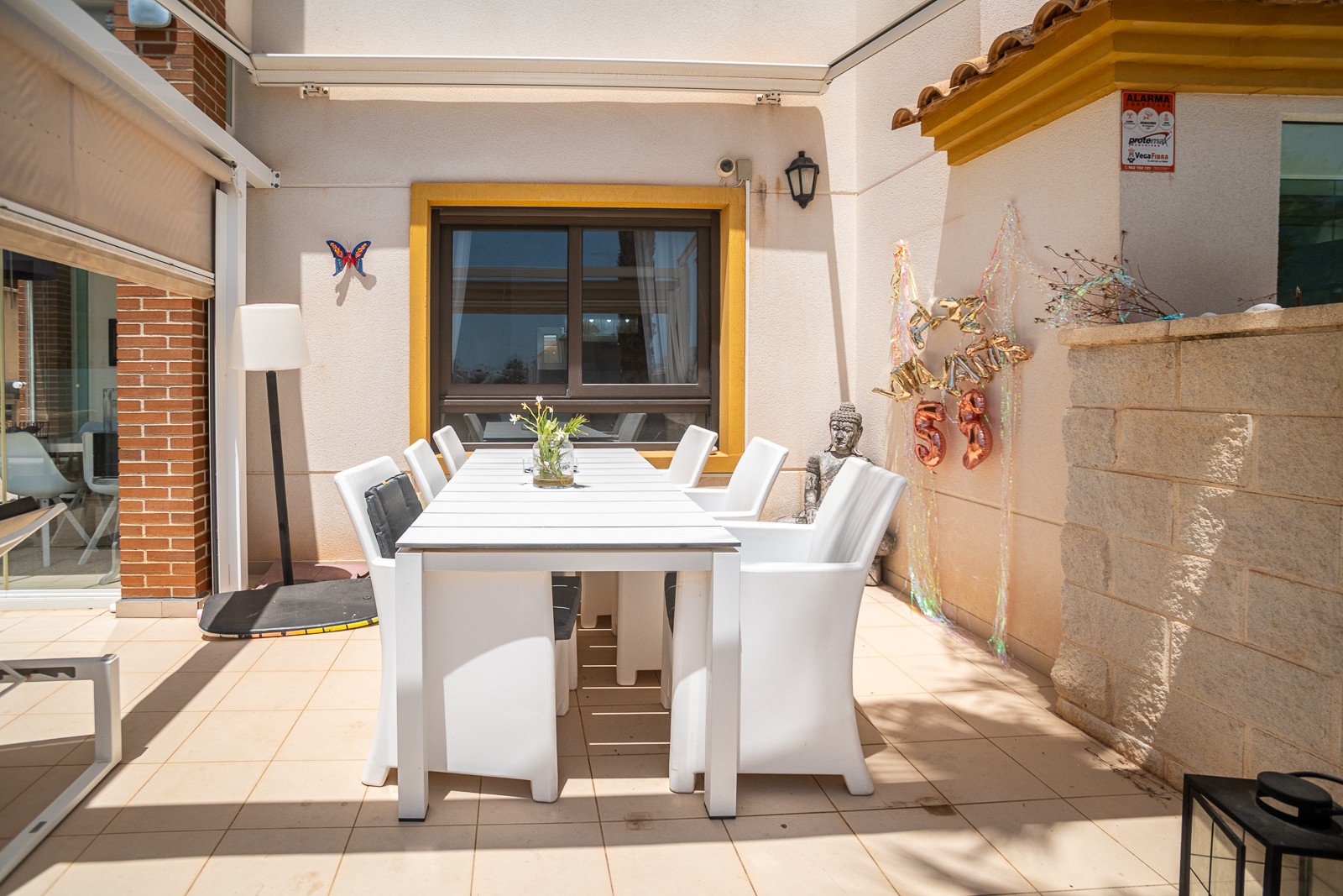 Pool area in apartment for sale in Guardamar del Segura