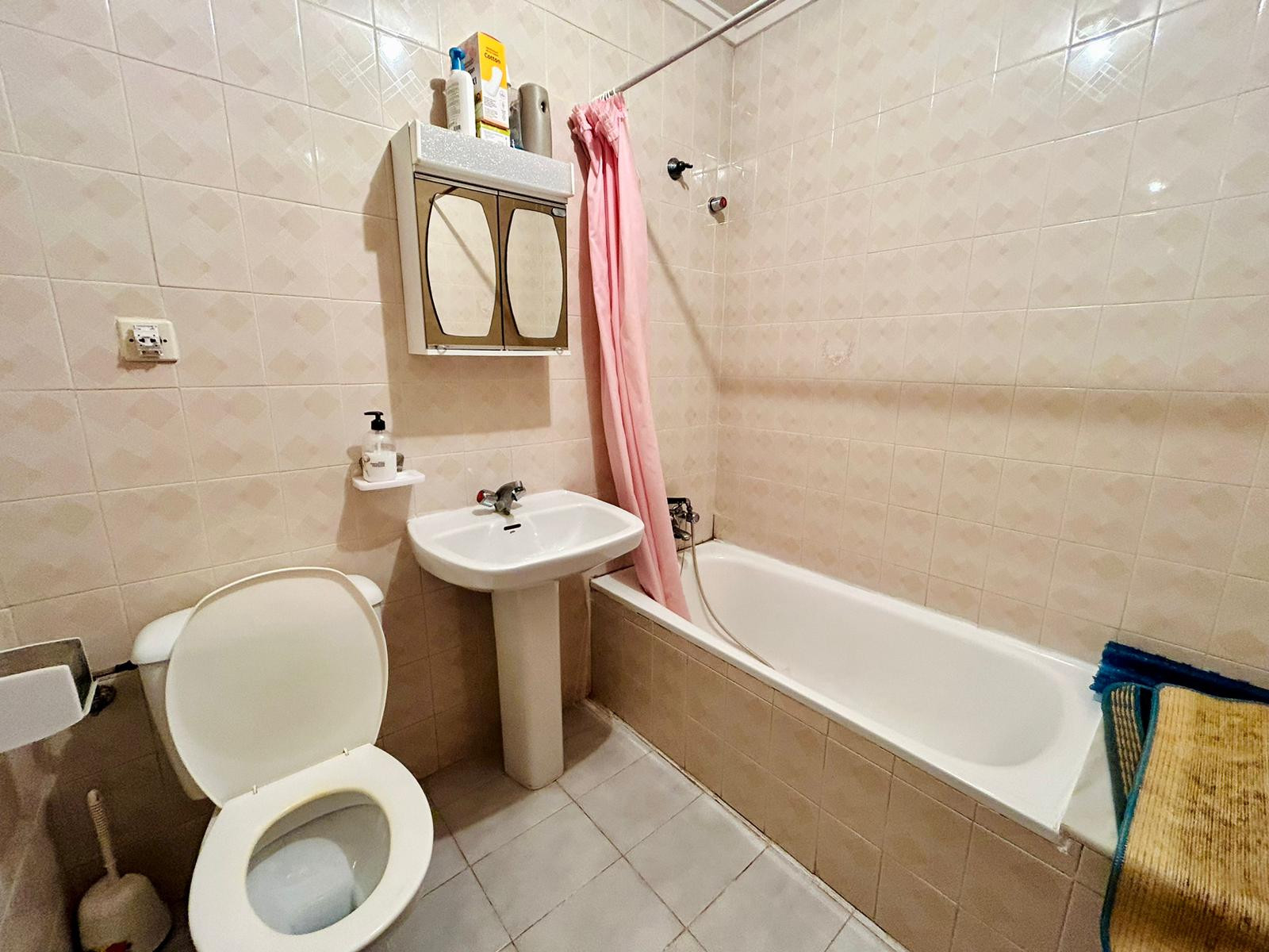 Bathroom in bungalow for sale in Torrevieja