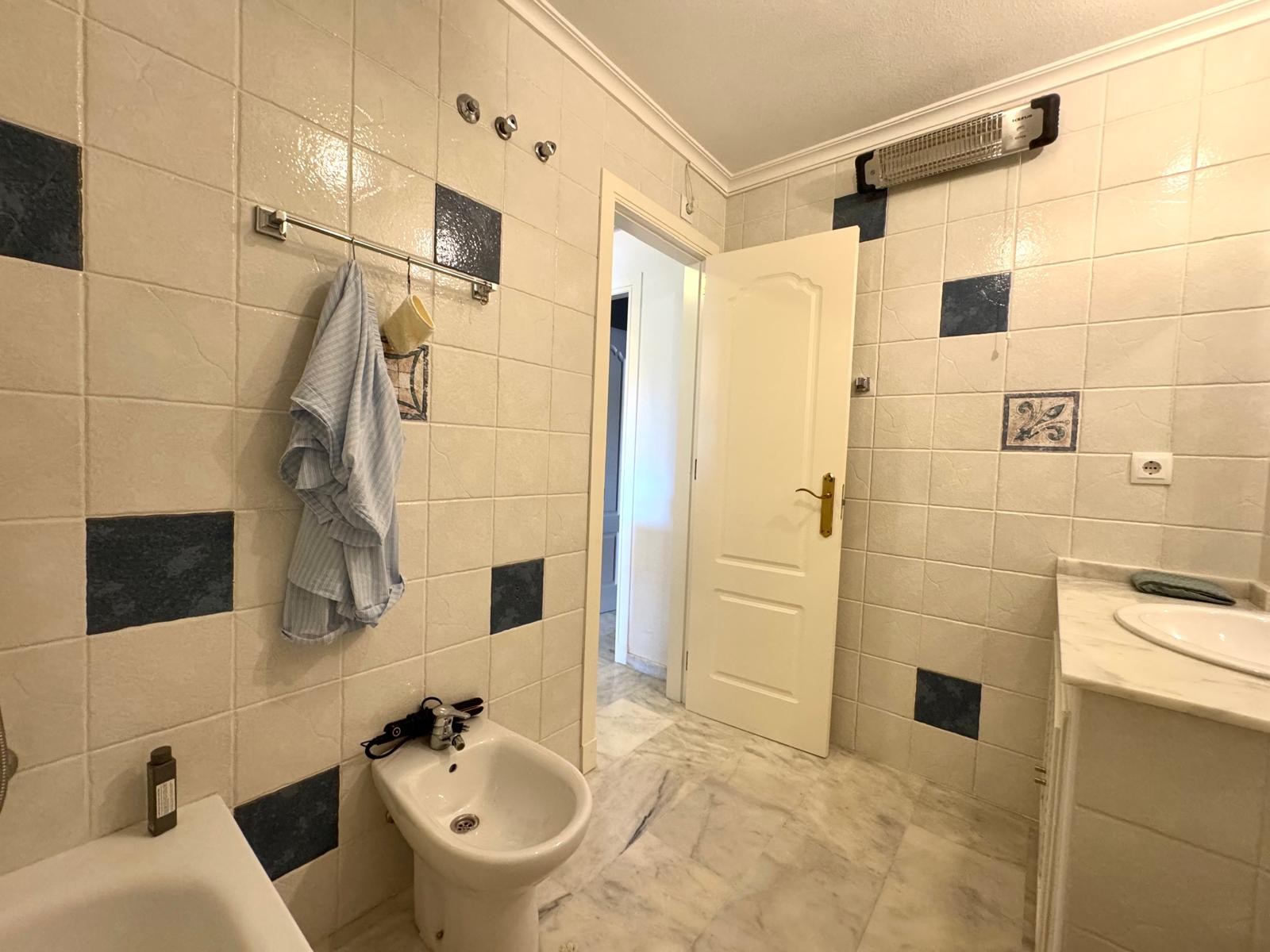 Bedroom in apartment for sale in Orihuela Costa
