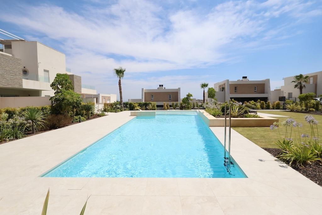 Dining area in penthouse for sale in Algorfa