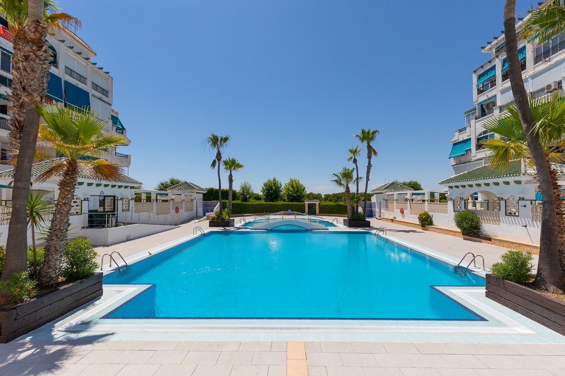 Bedroom in apartment for sale in La Mata