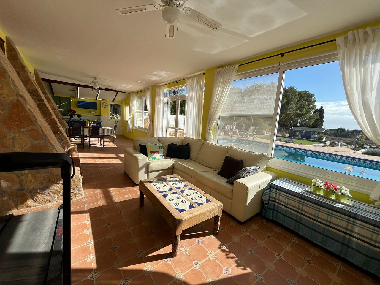 Pool area in villa for sale in Torre Pacheco