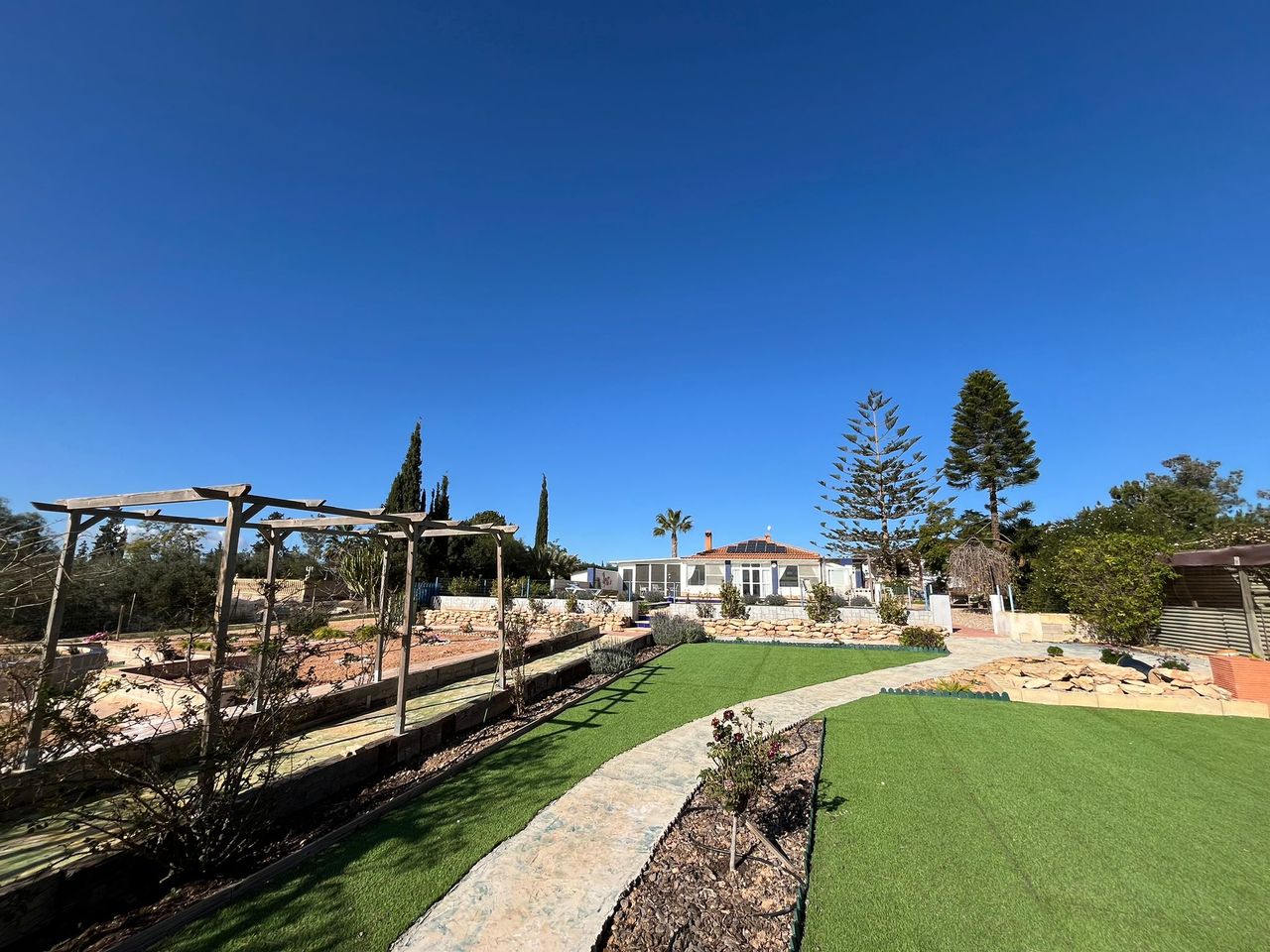 Garden in villa for sale in Torre Pacheco