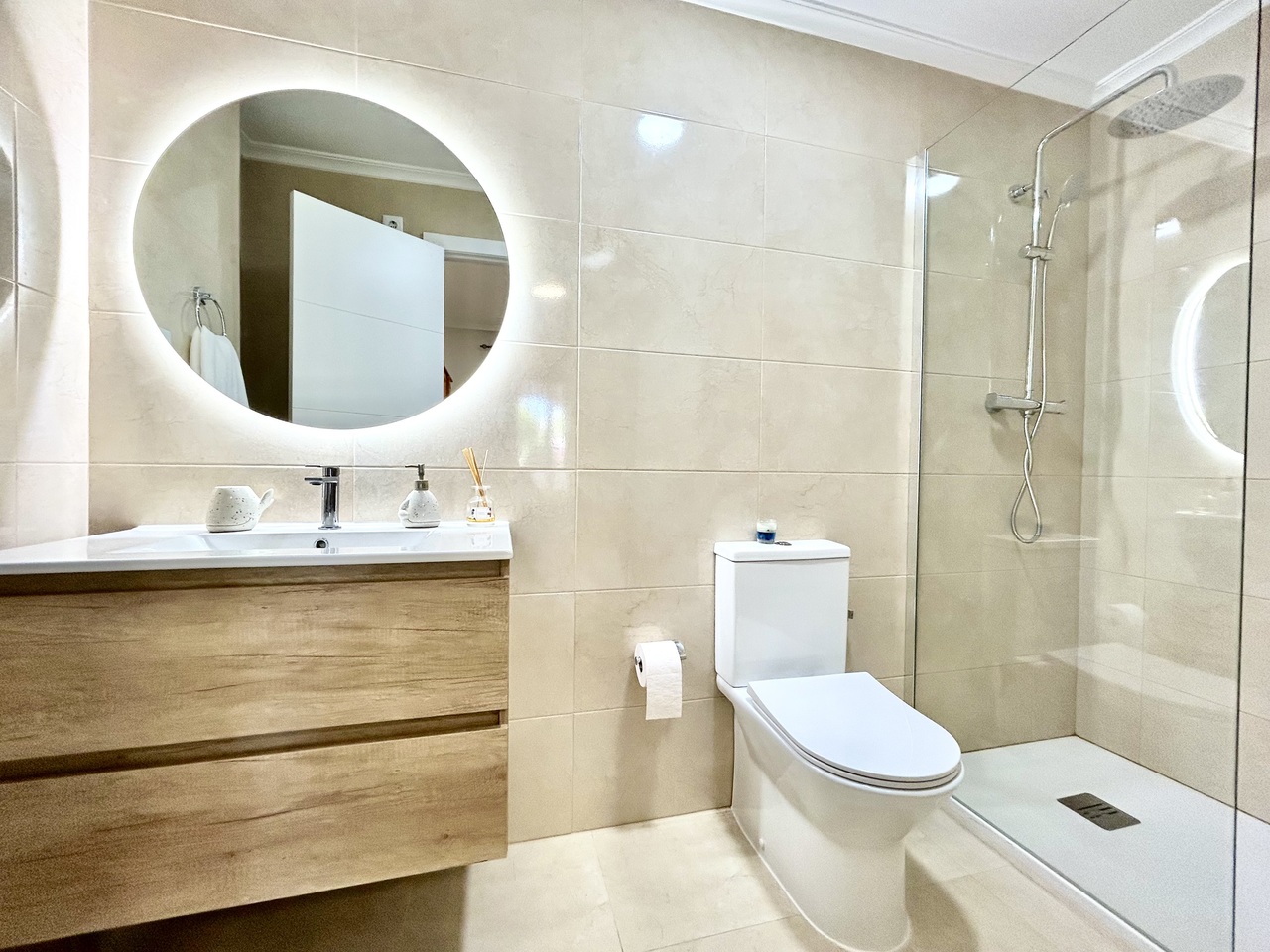 Bathroom in apartment for sale in Villamartin