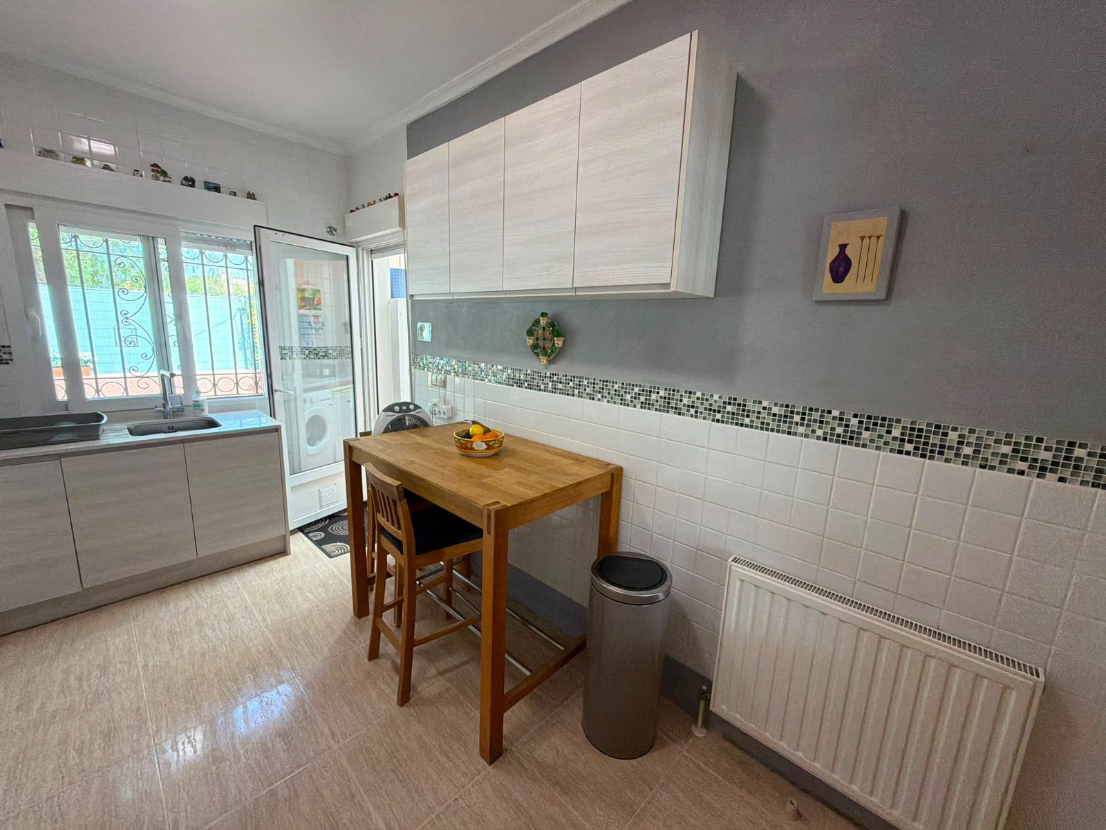 Terrace in villa for sale in Los Montesinos