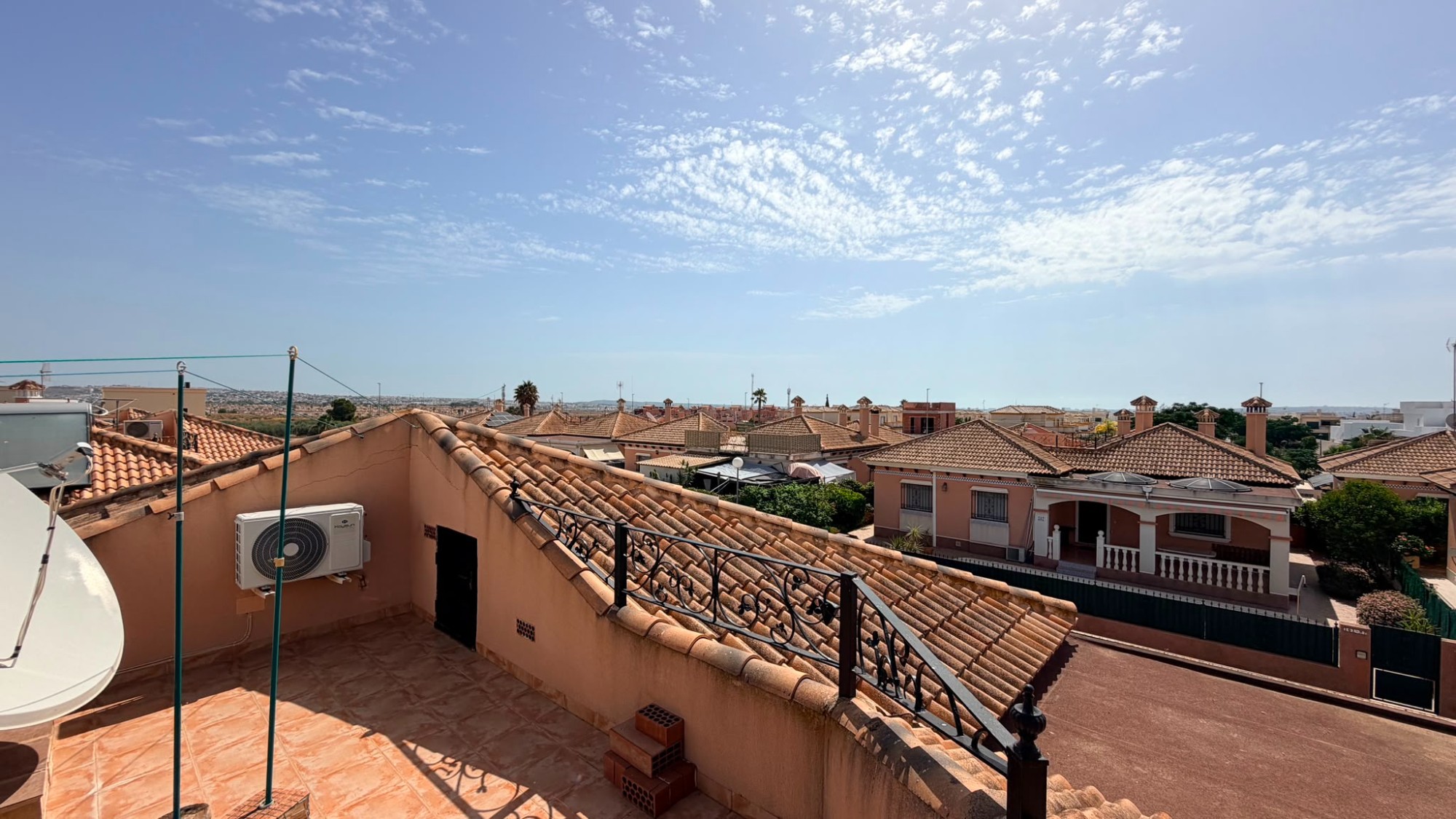Bathroom in villa for sale in Los Montesinos