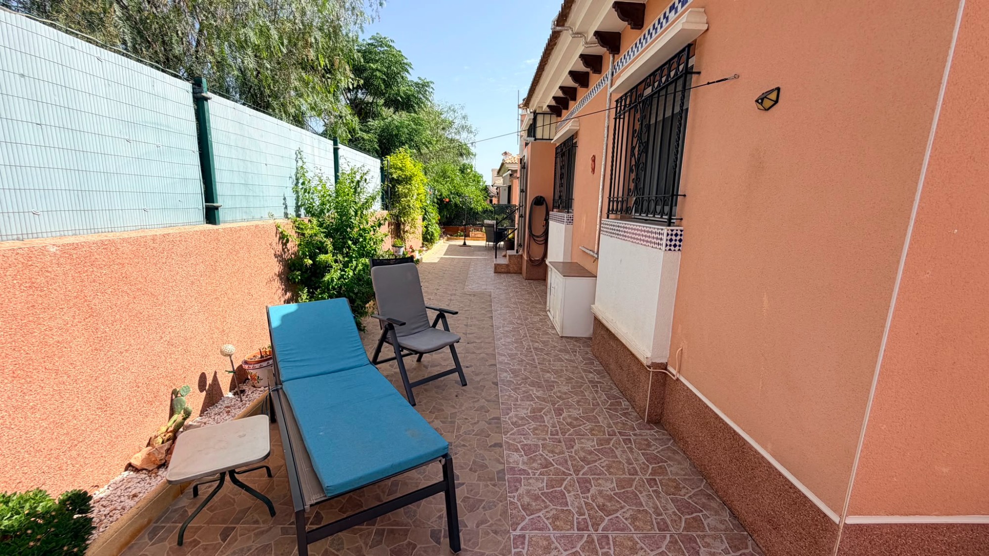 Terrace in villa for sale in Los Montesinos