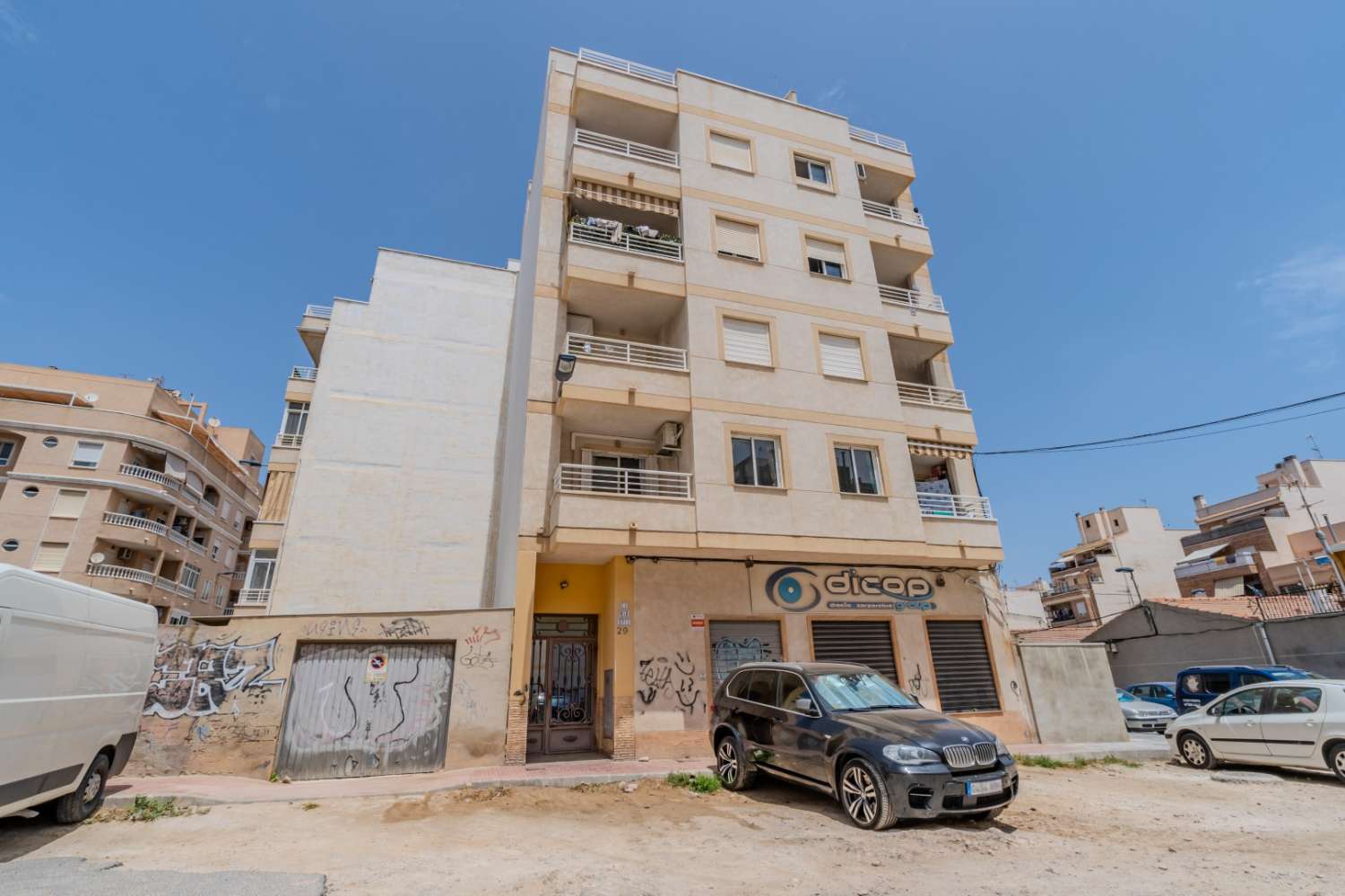 Terrace in apartment for sale in Torrevieja