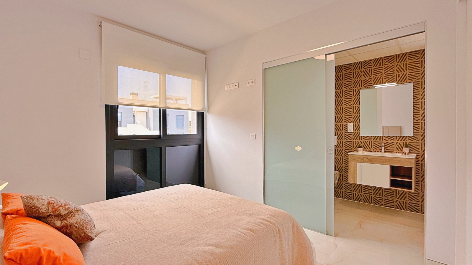 Bathroom in apartment for sale in Orihuela