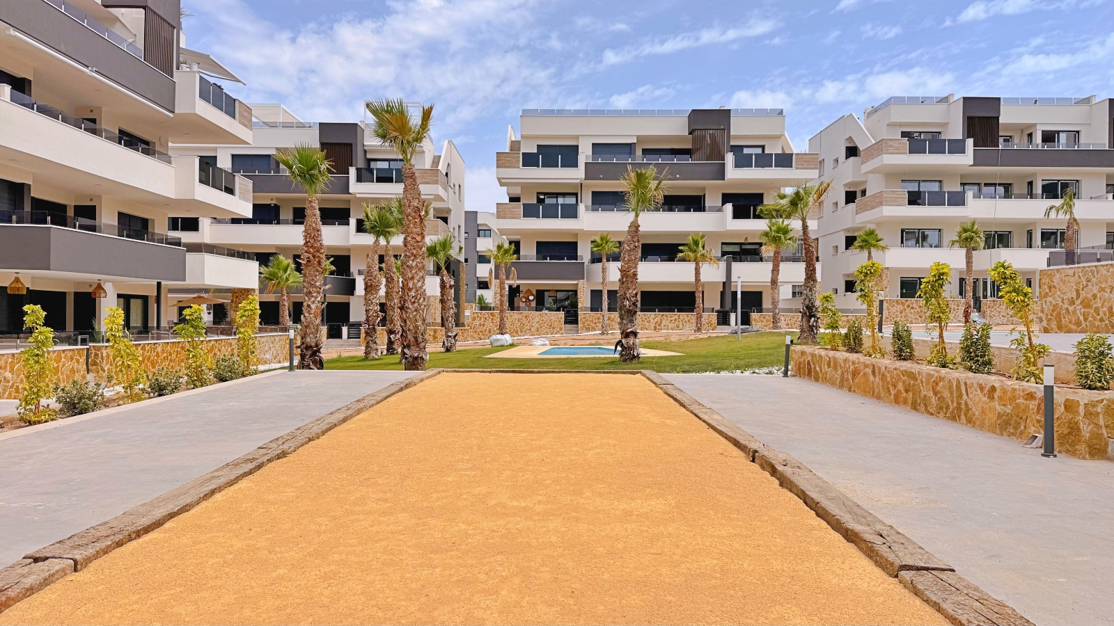 Bedroom in apartment for sale in Orihuela