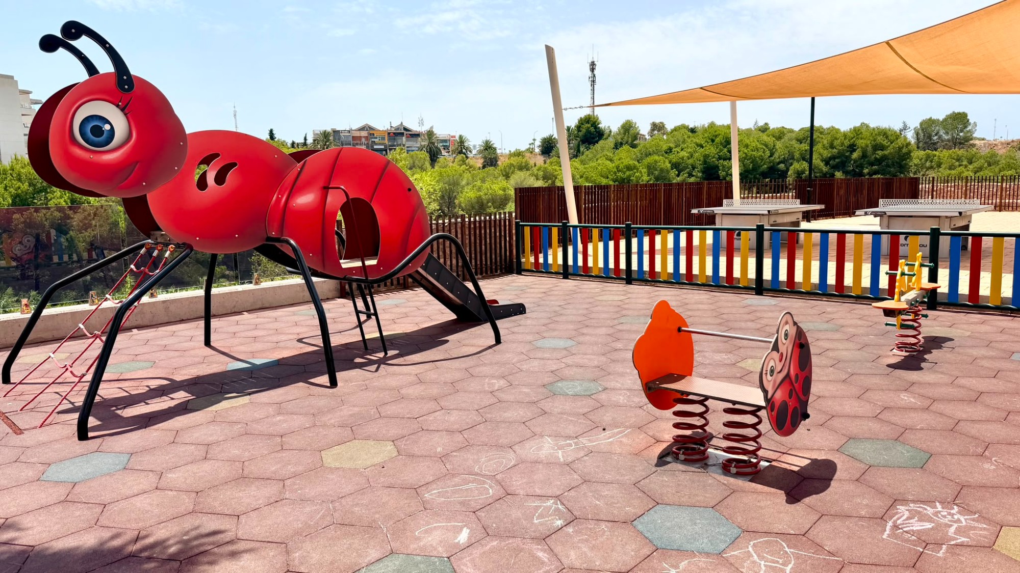Garden in apartment for sale in Orihuela Costa