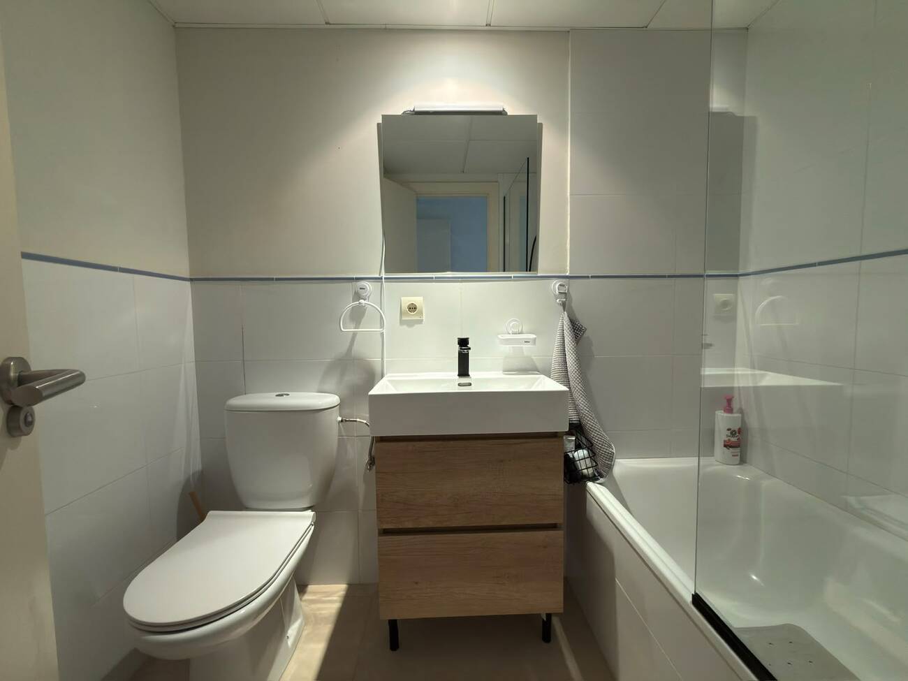 Bedroom in apartment for sale in Villamartin