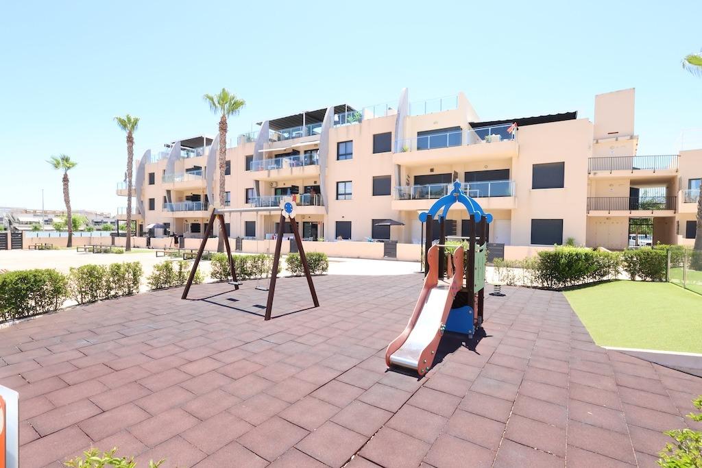 Dining area in apartment for sale in Pilar de La Horadada