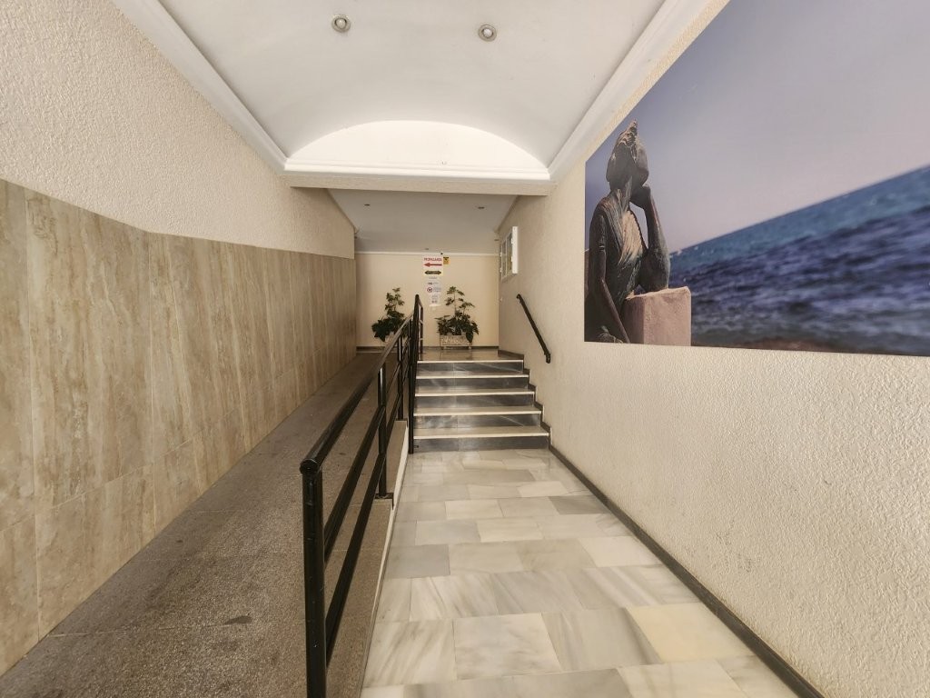 Master bedroom in apartment for sale in Torrevieja