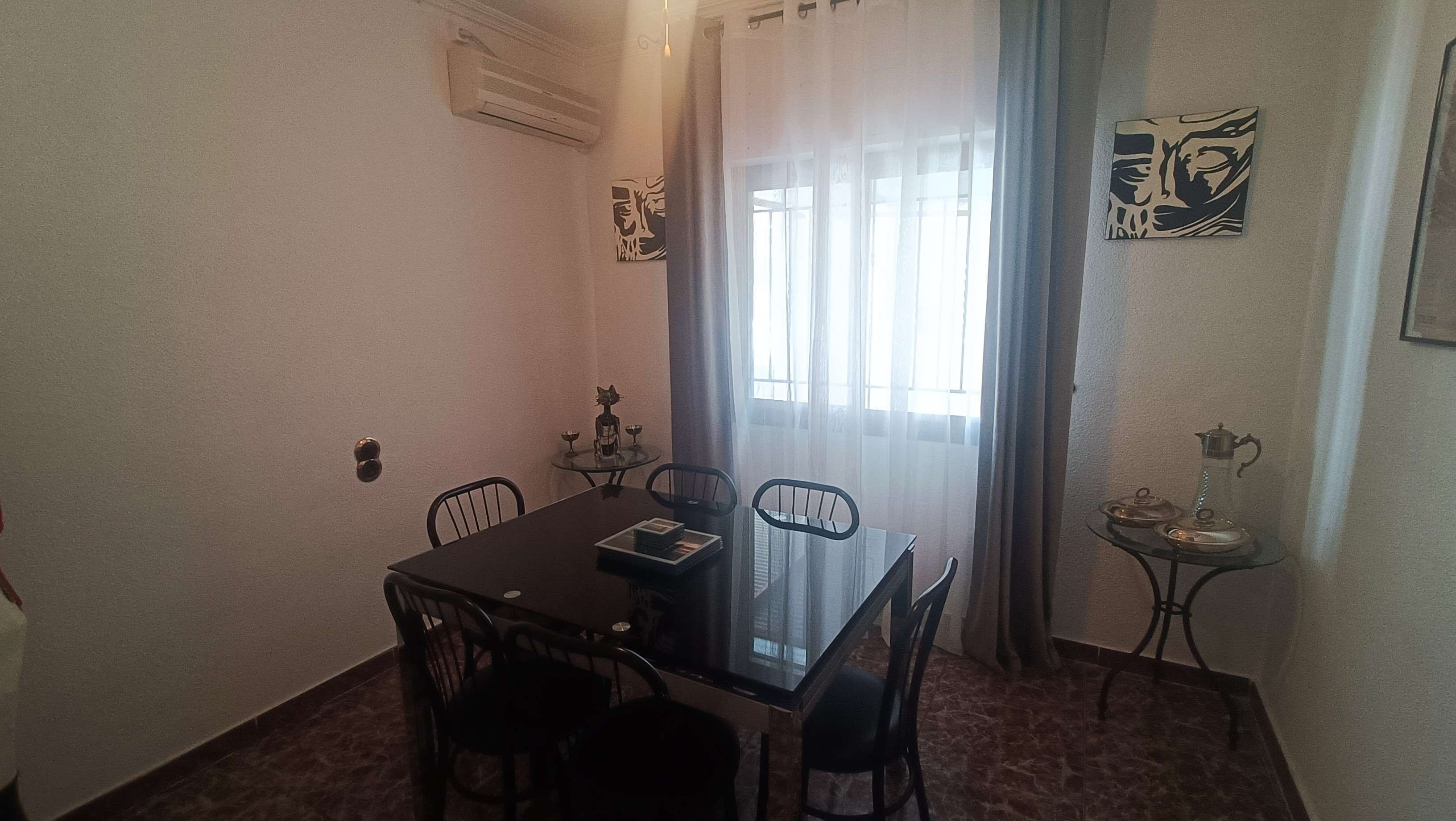 Living room in villa for sale in Crevillent