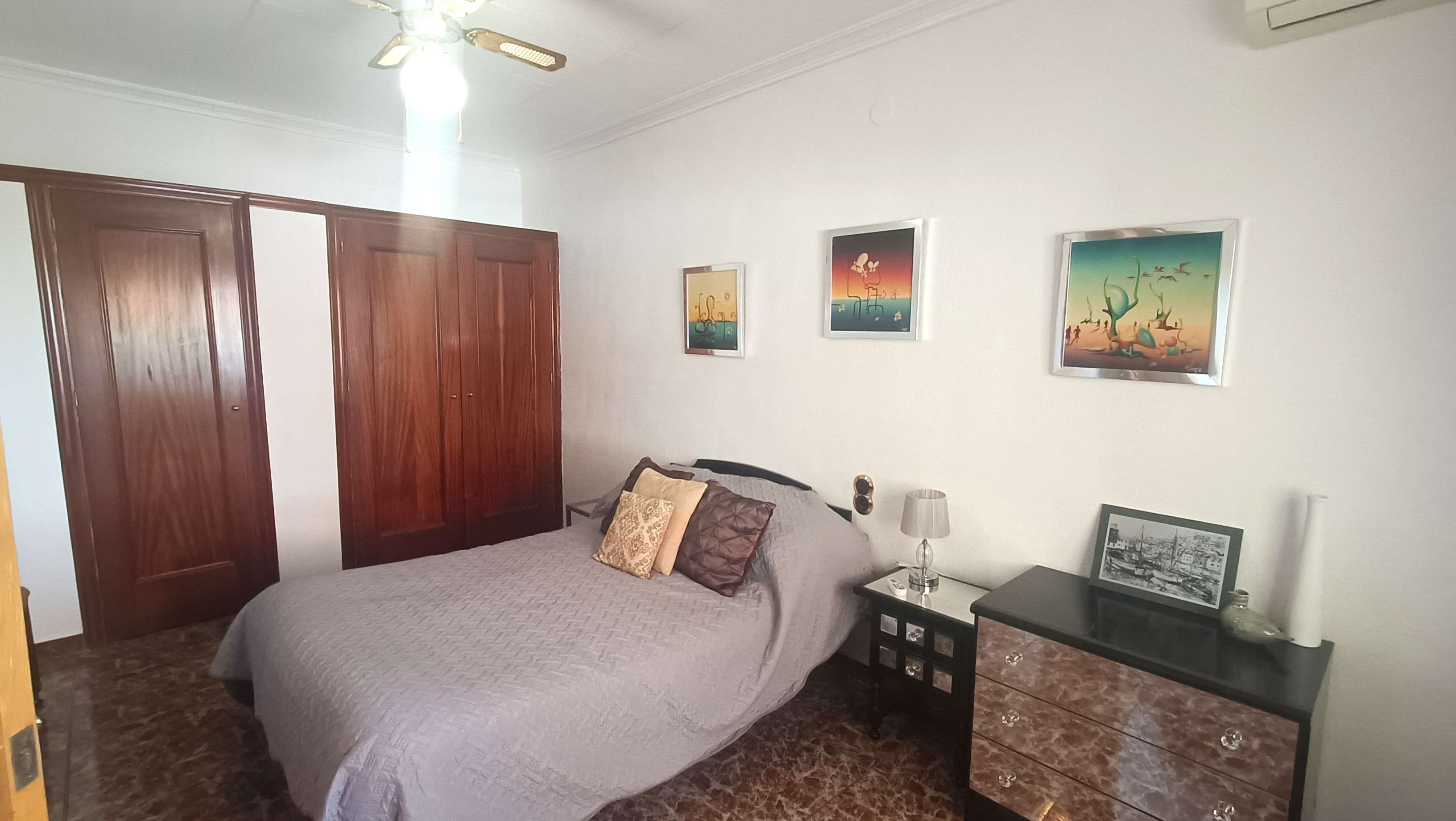 Dining area in villa for sale in Crevillent