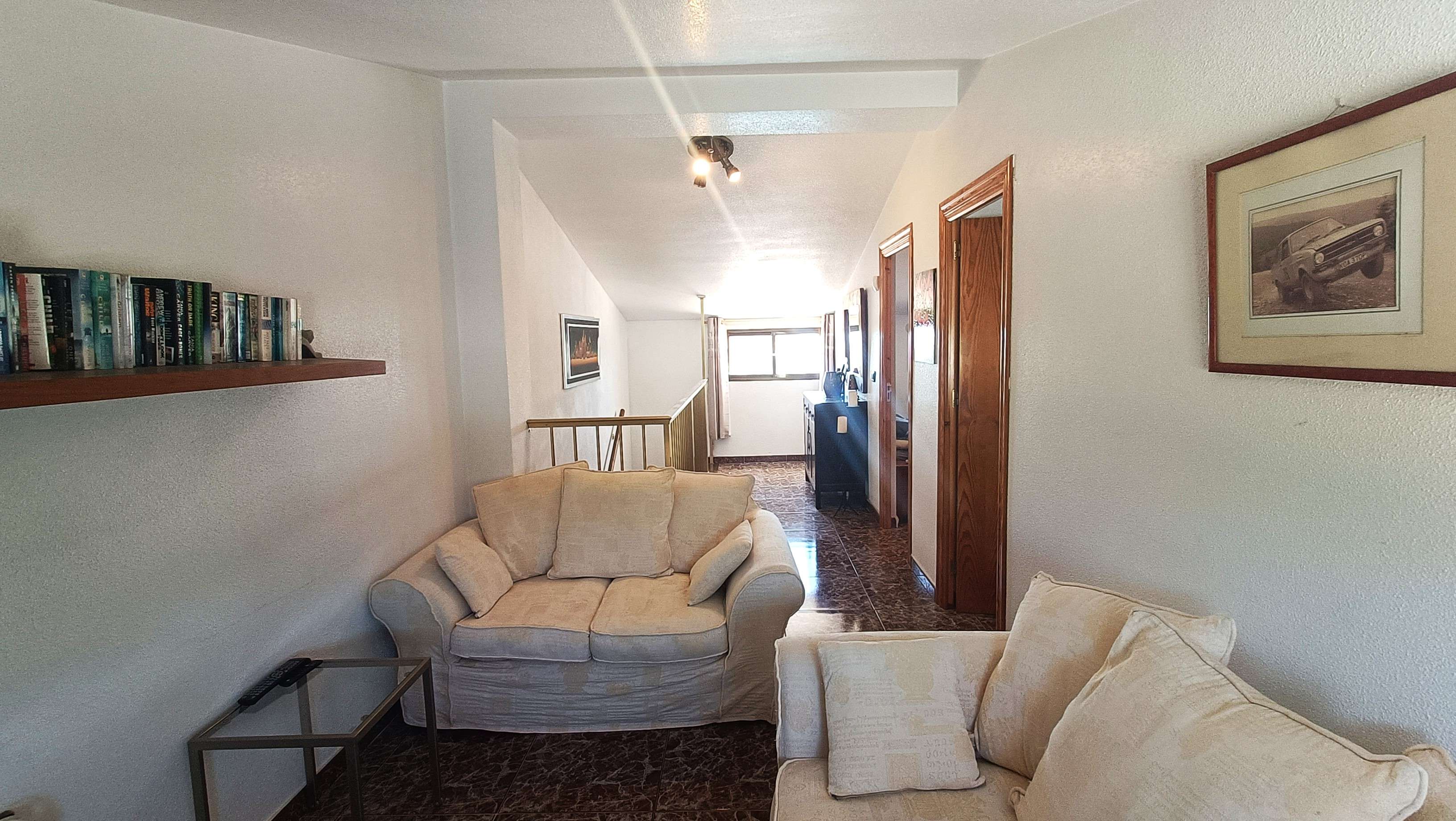 Living room in villa for sale in Crevillent