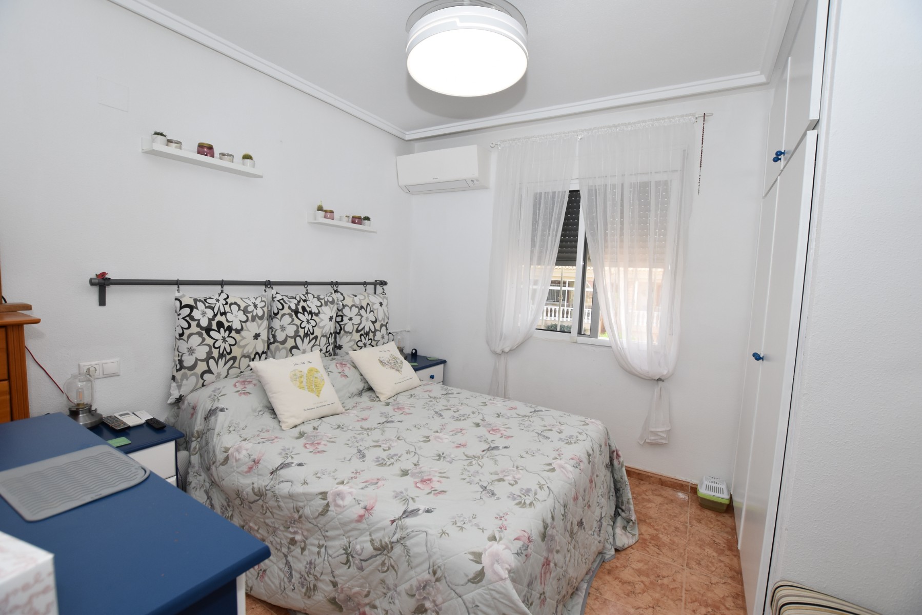 Master bedroom in terraced for sale in Algorfa