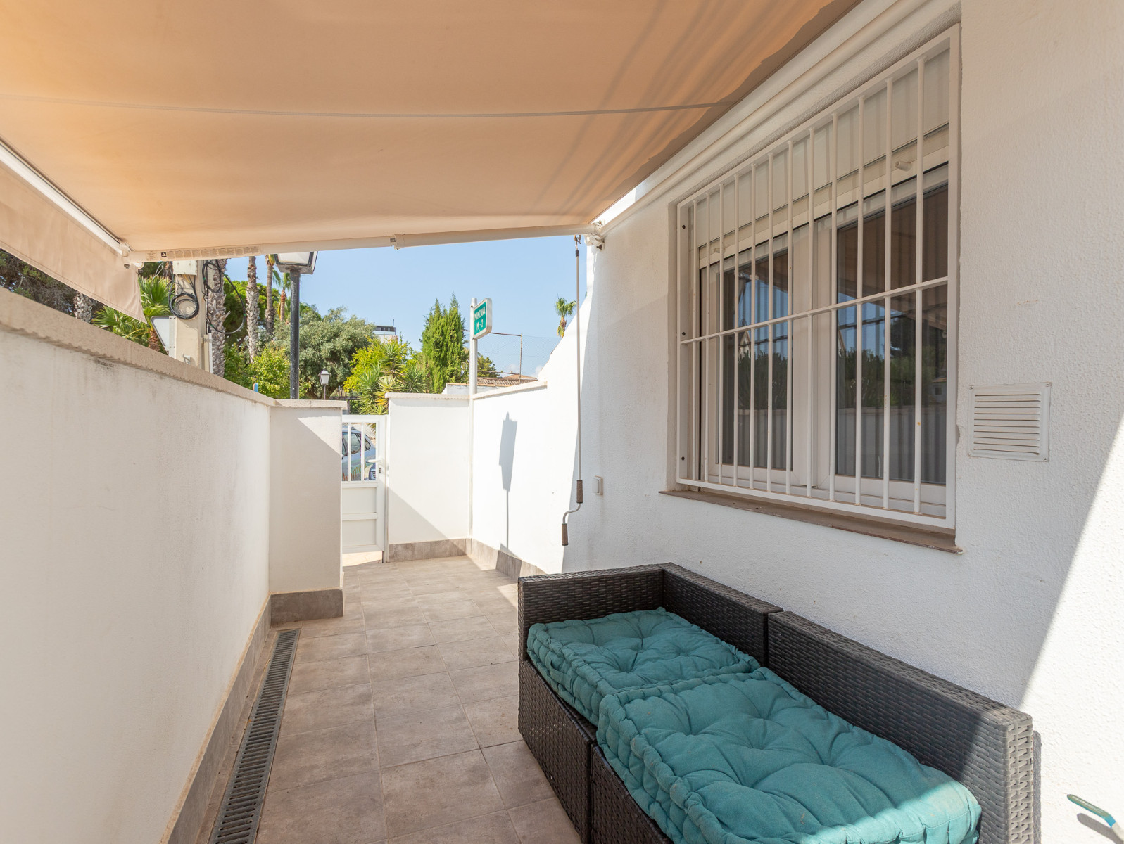 Garden in bungalow for sale in Torrevieja