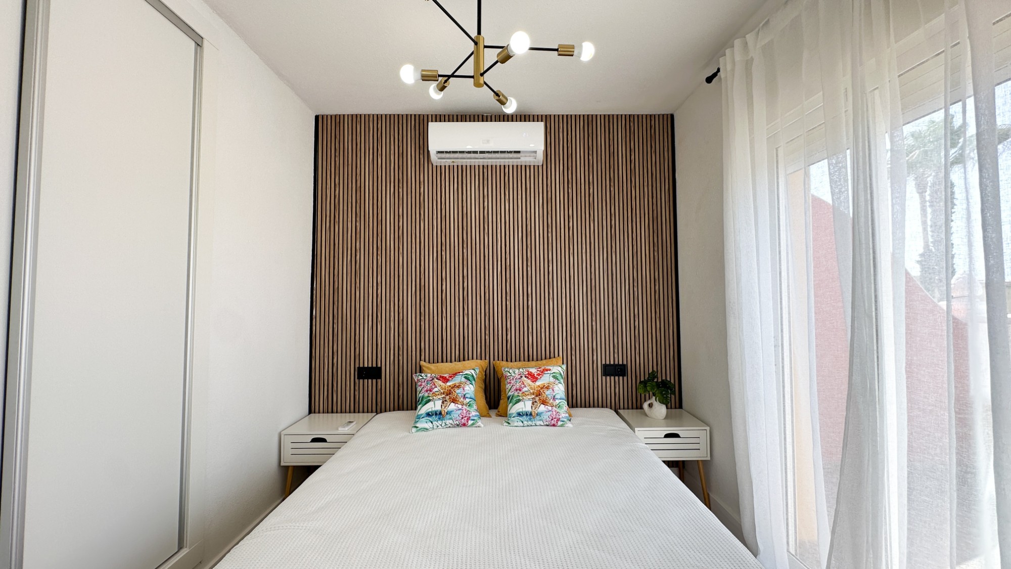 Bedroom in terraced for sale in Orihuela Costa