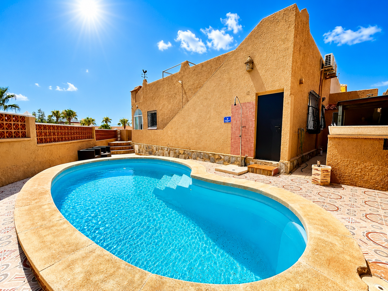 Charmantes Bungalow in Villamartín bei Alicante