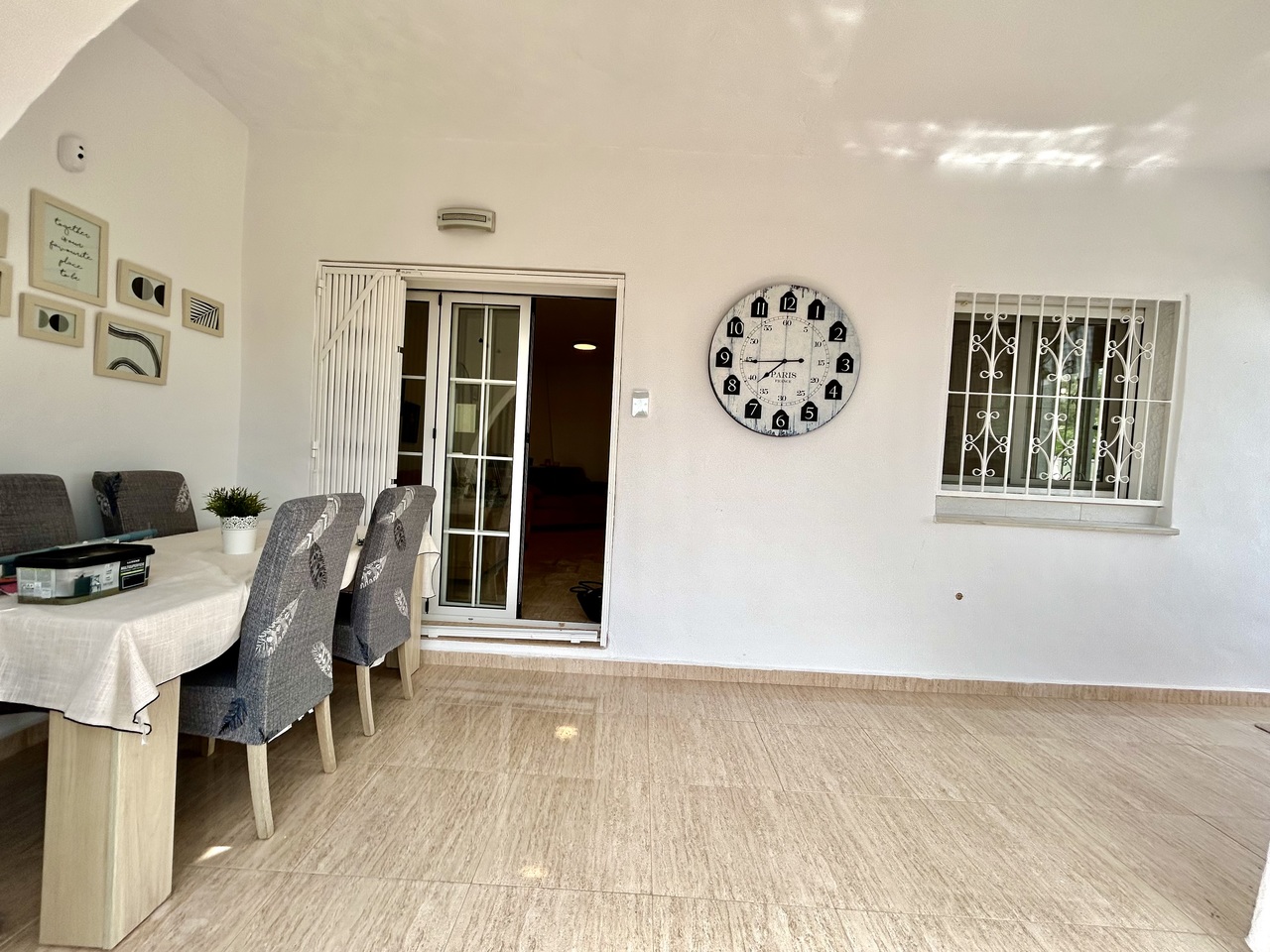 Charmantes Bungalow in Villamartín bei Alicante