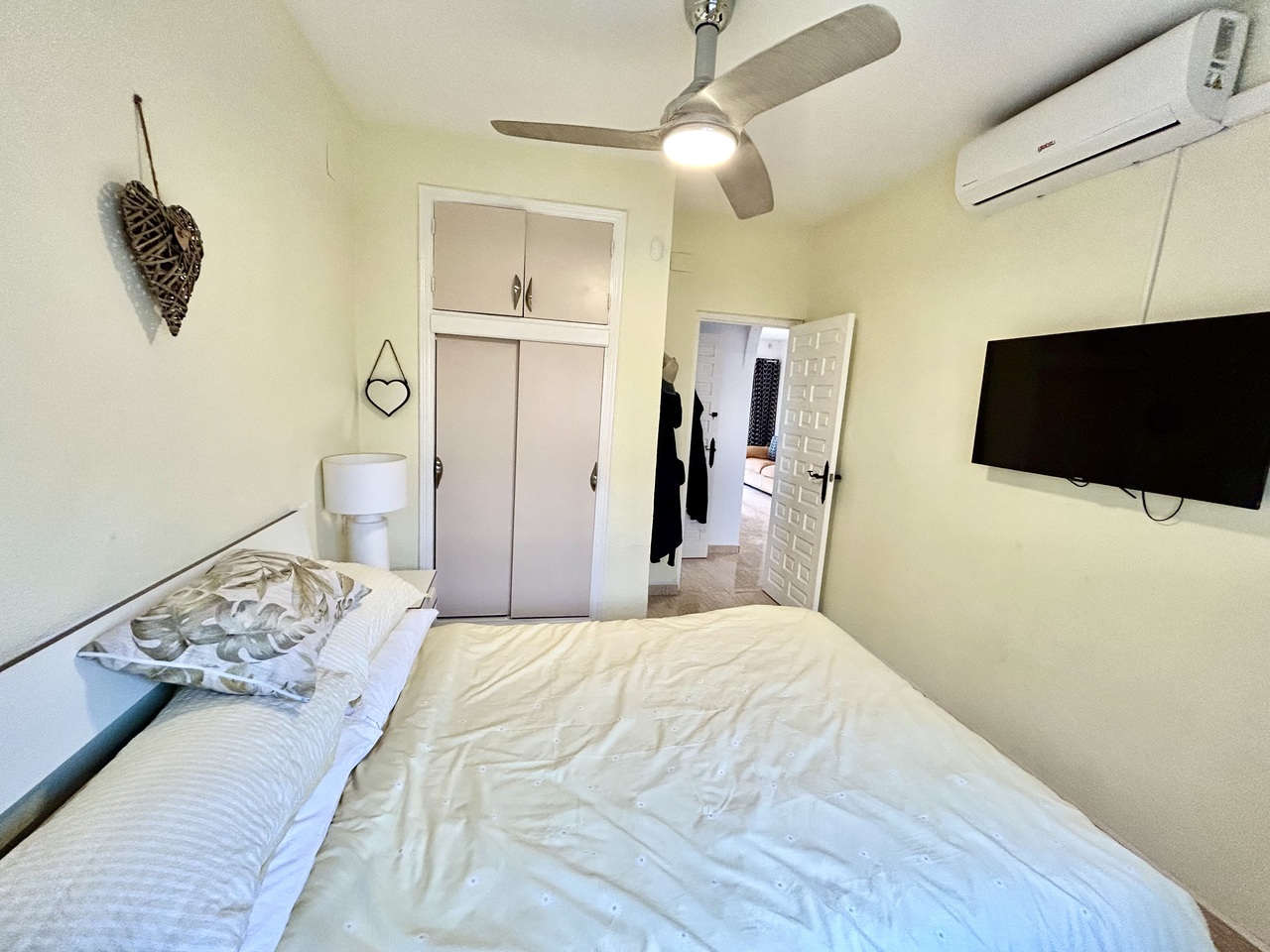 Garden in bungalow for sale in Villamartin