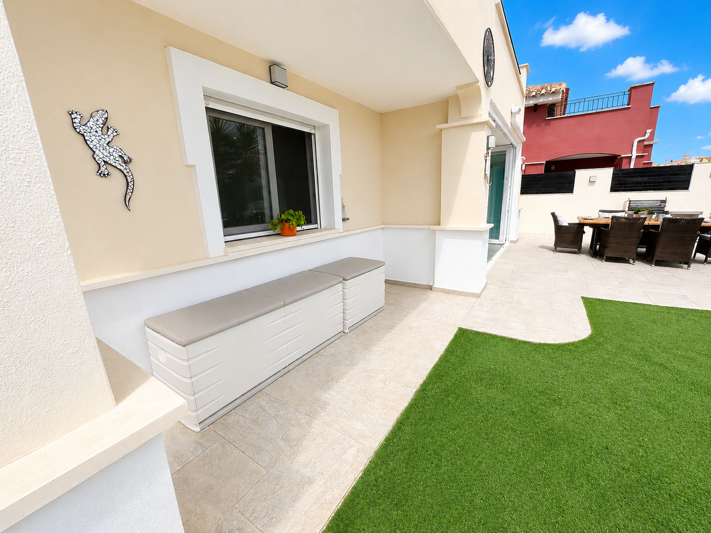 Living room in villa for sale in Mar Menor Golf Resort