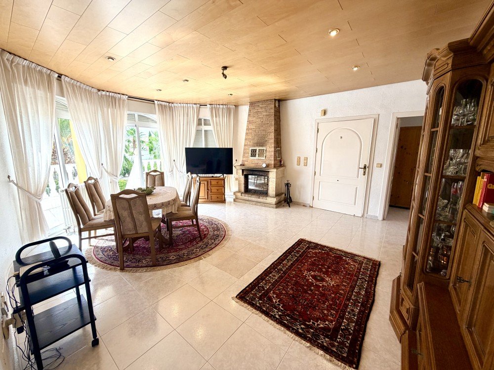 Dining area in villa for sale in Ciudad Quesada