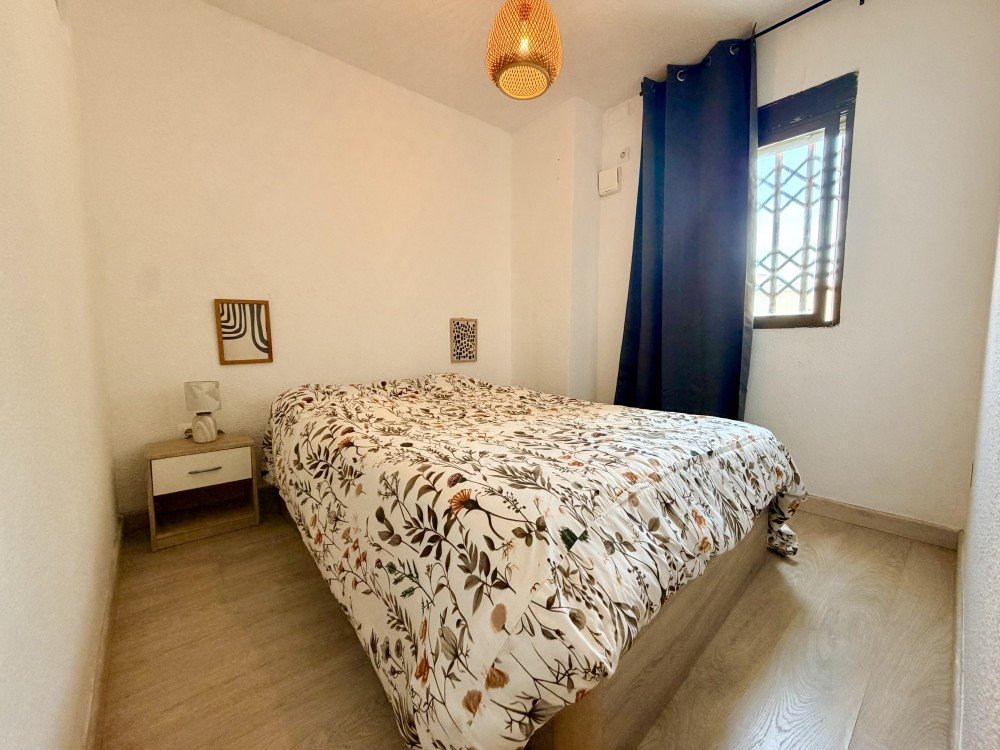 Master bedroom in apartment for sale in La Mata