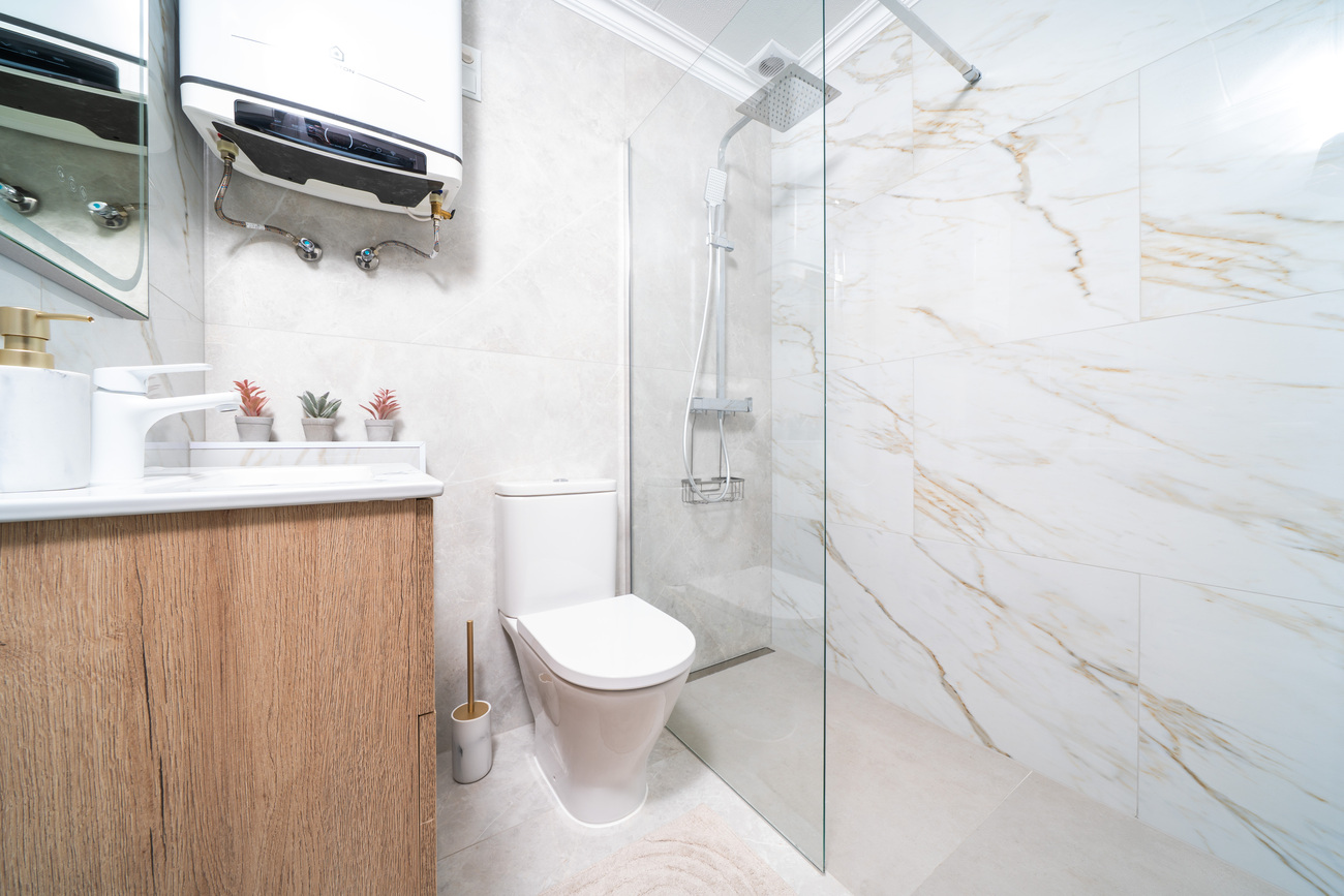 Bathroom in apartment for sale in Torrevieja