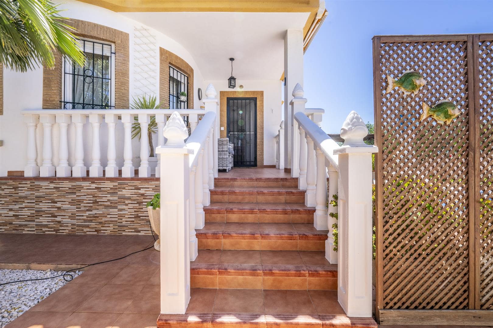 Master bedroom in villa for sale in Sucina