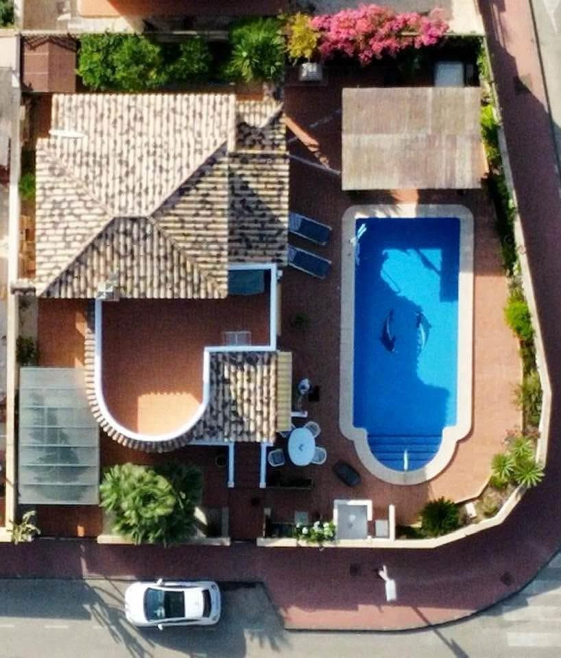 Garden in villa for sale in Sucina