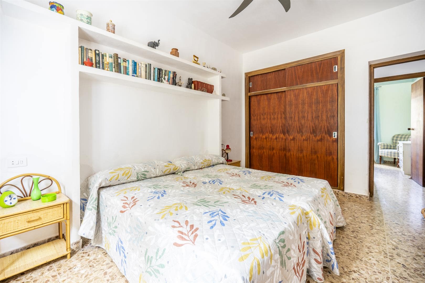 Bedroom in villa for sale in Isla Plana