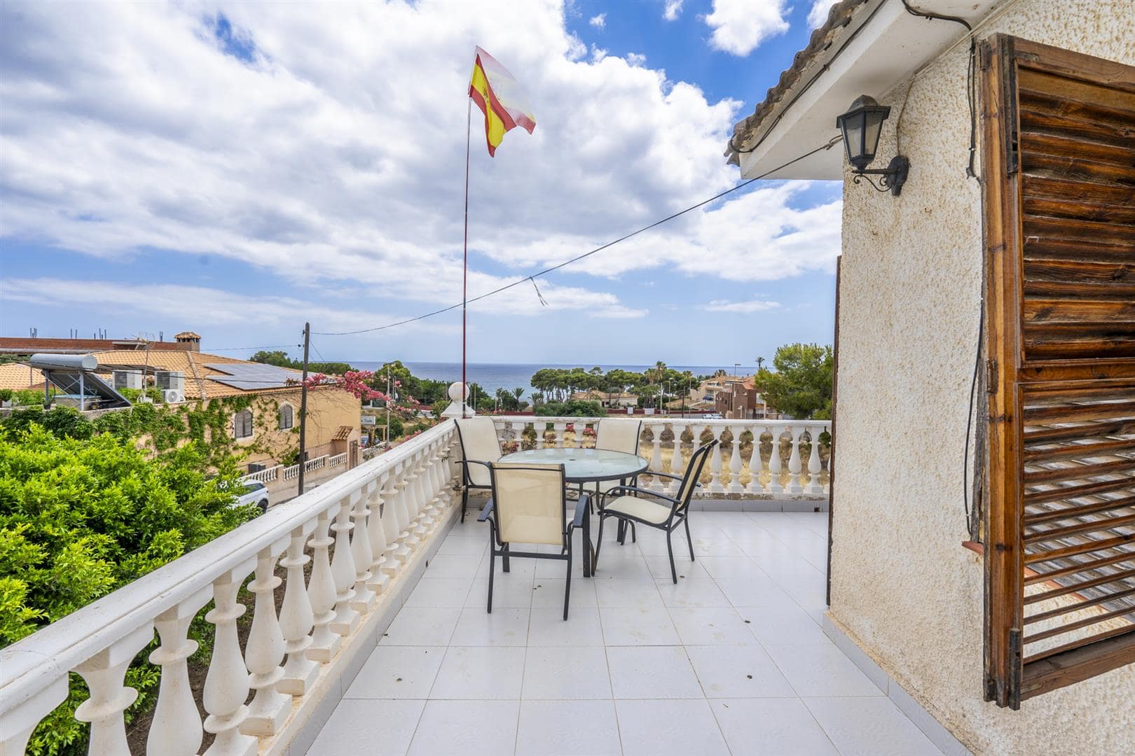 Pool area in villa for sale in Isla Plana