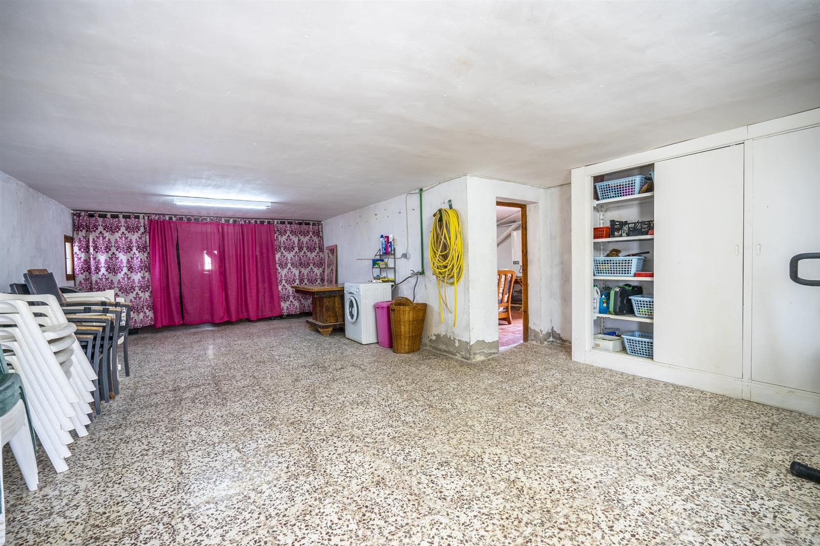 Garden in villa for sale in Isla Plana